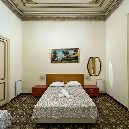 Rrooms Barcelona ゲストハウス *